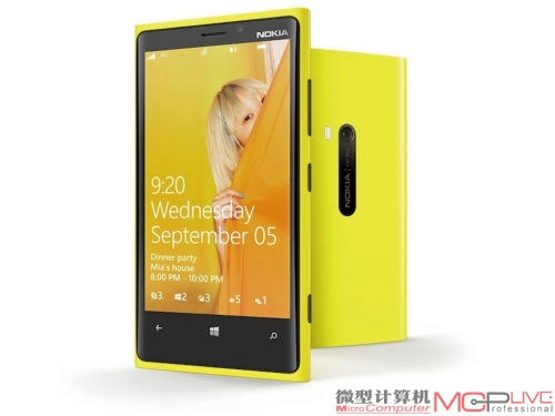 诺基亚Lumia 920：超敏感触控屏，支持戴手套操作；支持无线充电。